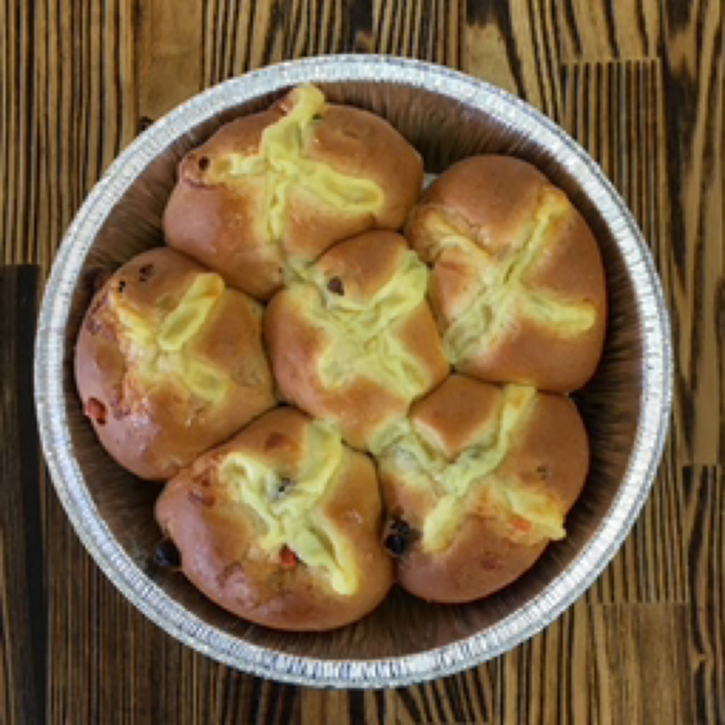 Hot cross buns (6 buns per pan) | Berolina Bakery